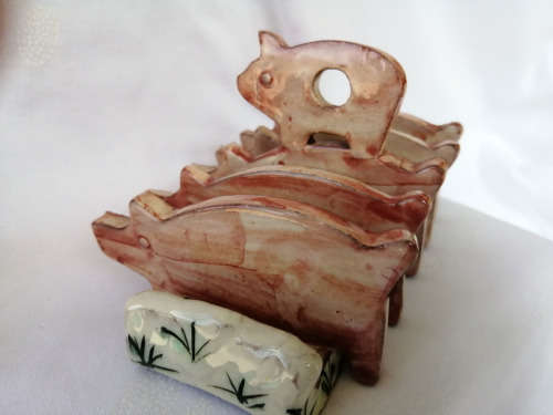 Cute Pottery Toast Rack Letter Holder