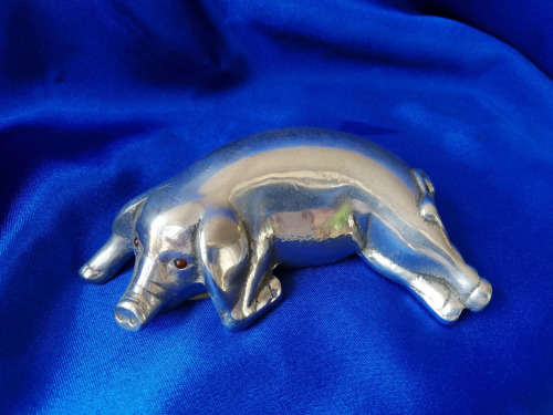Rare Arthur Court Aluminium Pig Paperweight with Carnelian Eyes *