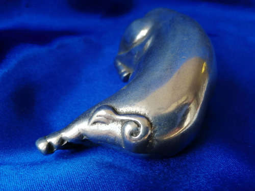 Rare Arthur Court Aluminium Pig Paperweight with Carnelian Eyes *
