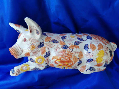 Giant Japanese red enameled porcelain boar or pig and two smaller pigs*