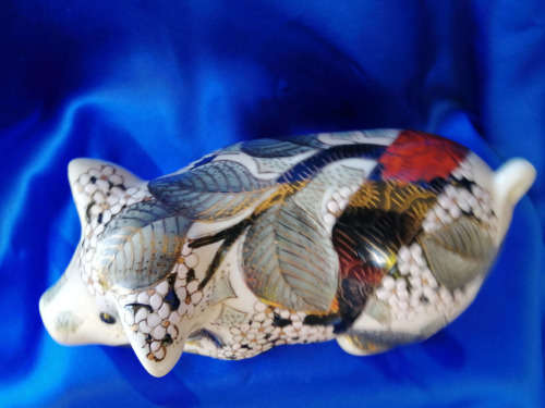 Enameled porcelain  pig *