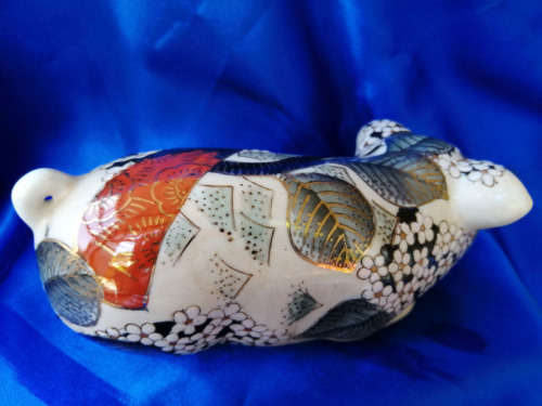 Enameled porcelain  pig *