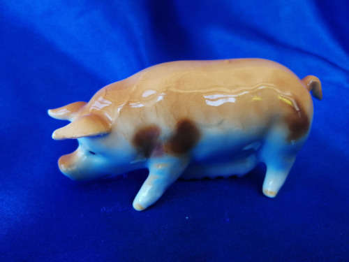 Vintage Porcelain Mother Pig *