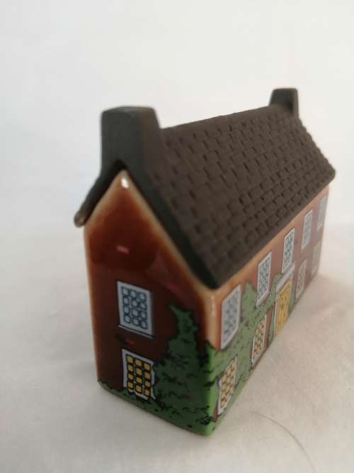 Miniature House - Wade Made in England