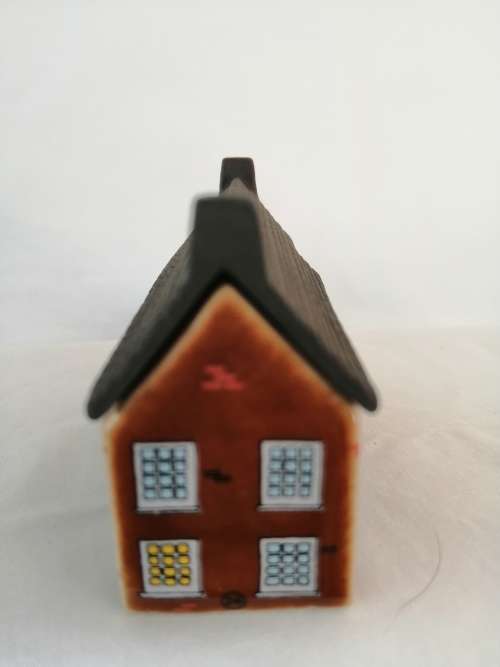 Miniature House - Wade Made in England