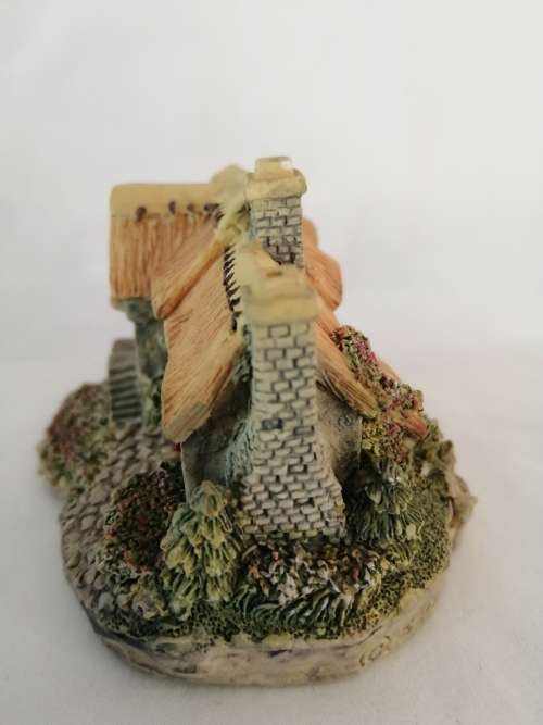 Miniature House - Cuddly Wugglies Cottage