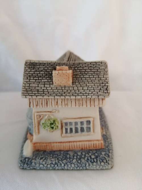 Miniature House - Village Collection Trinket House