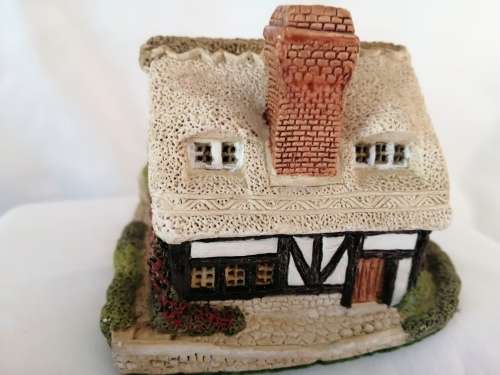 Miniature House - Lilac Cottage Fraser Creations Scotland