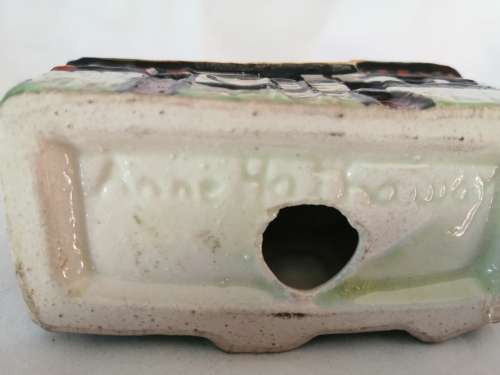 Miniature House - Anne Hathoway