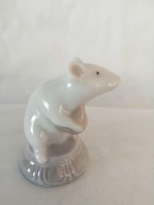 Lladro Porcelain Miniature Mouse : Little Mouse