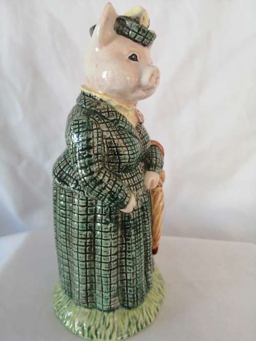 Lovely Beswick English Country Folk ``The Lady Pig`` ECF8 *