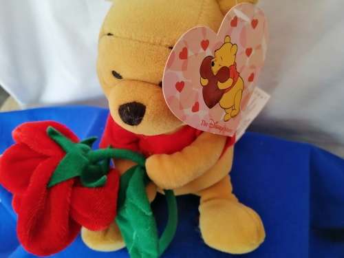Disney Store Exclusive Winnie The Pooh - Holding a Rose Soft Plush Beanie Toy