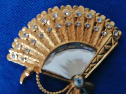 Swarovski Crystal-18k Gold-Plated SPANISH FAN BROOCH