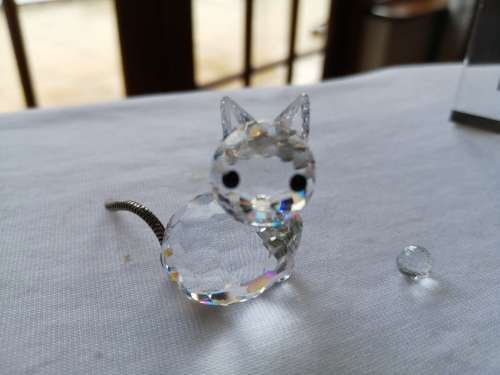 Swarovski Crystal Sitting Cat Lock down special #