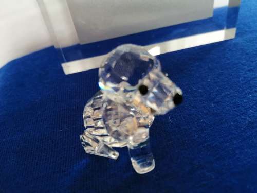 Swarovski Crystal Beagle Dog Lock down special  #