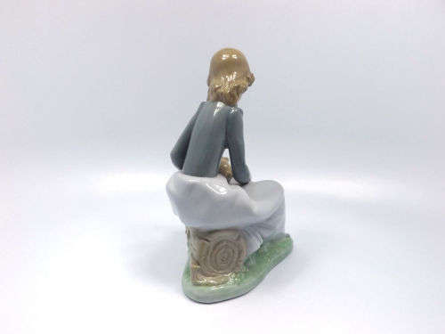 Nao By Lladro Young Girl with Rabbits (1026 )-Retired