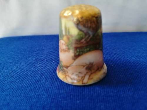 Bone China Thimble Birchcroft Pig and Piglets
