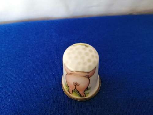 Bone China Thimble Pink Pig
