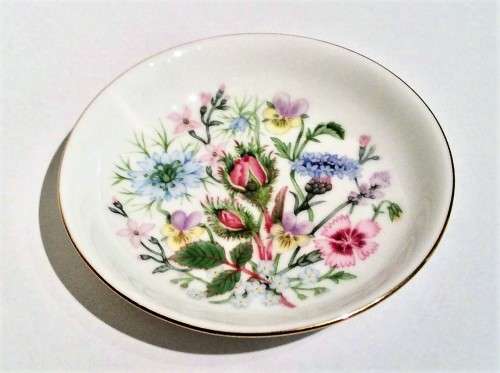 Aynsley Wild Tudor - Gold  Ring Dish Bone China White