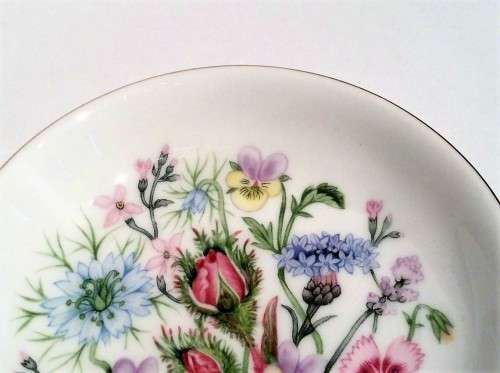 Aynsley Wild Tudor - Gold  Ring Dish Bone China White