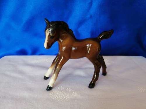 Beswick Horse Foal Small Gambolling Model # 996 Brown Gloss