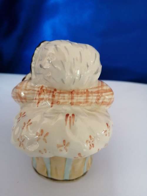 Beswick Beatrix Potters Mrs Tiggy Winkle 1107/2 #
