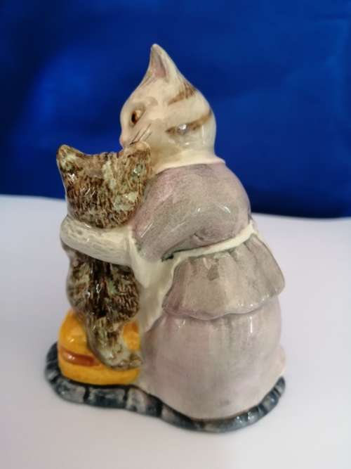 Beswick Beatrix Potters Tabitha Twitchitt and Miss Moppet 2544 #