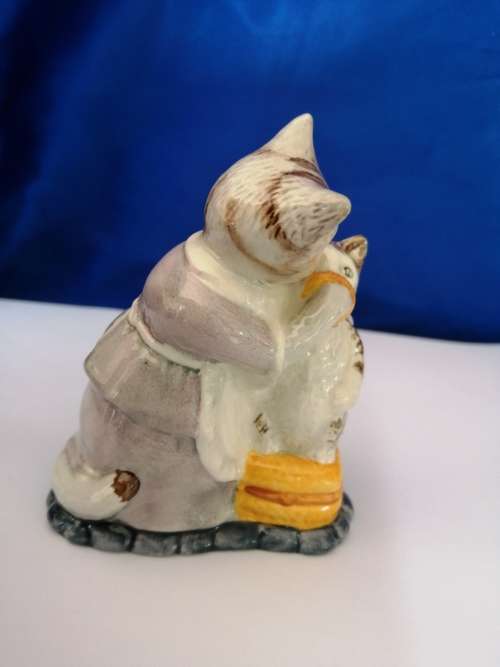 Beswick Beatrix Potters Tabitha Twitchitt and Miss Moppet 2544 #