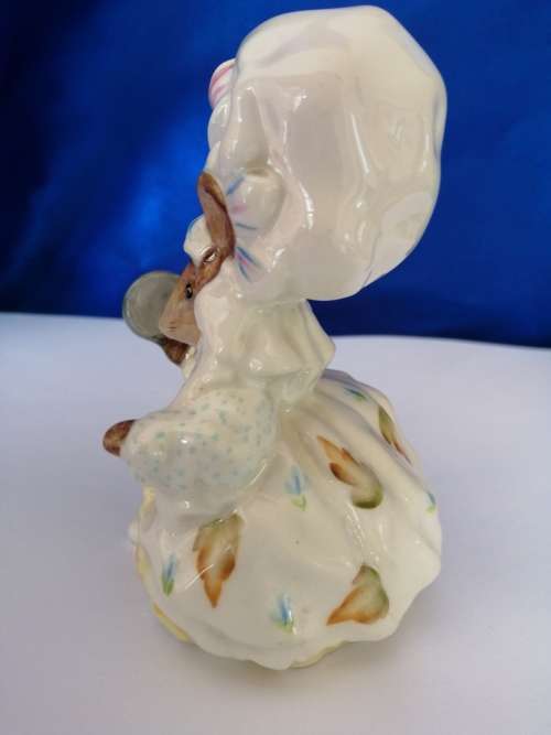 Beswick Beatrix Potters Lady Mouse from the tailor of Gloucester 1183 #