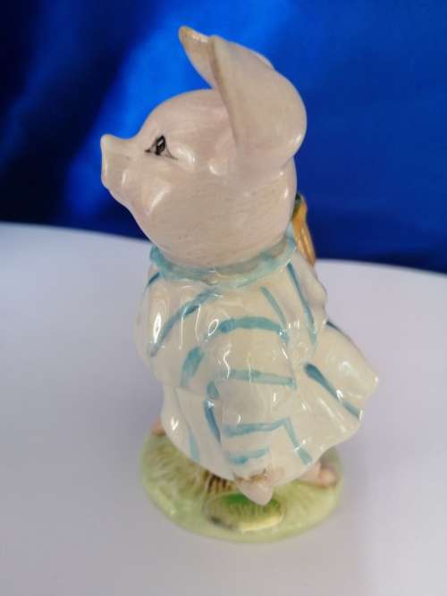 Beswick Beatrix Potters Little Pig Robinson 1104/1 GOLD #