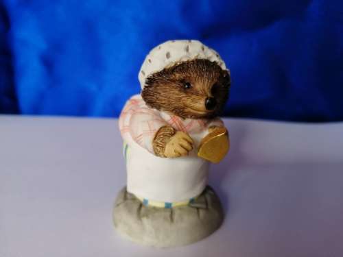 Border Fine Arts Beatrix Potters Mrs Tiggywinkle  #