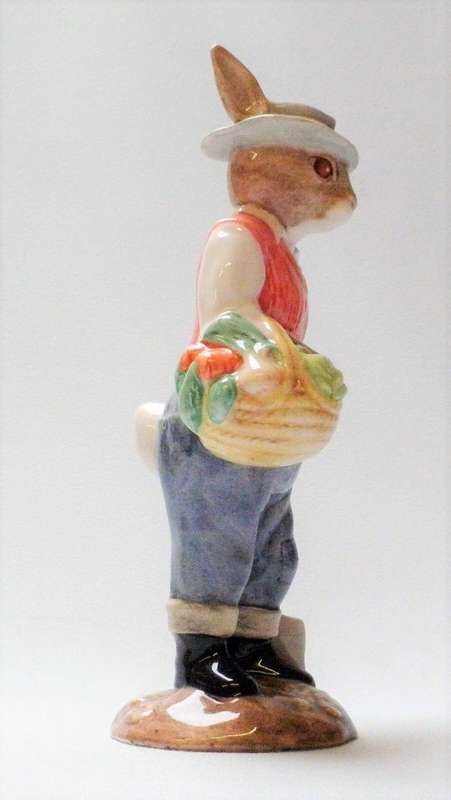 Beswick Gardener Rabbit English Country Folk Original Model No. ECF3