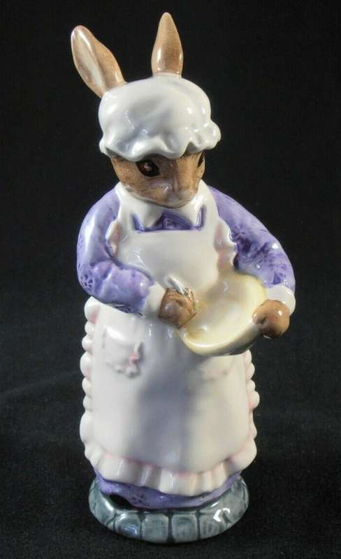 Beswick Mrs Rabbit Cooking English Country Folk Original Model No. ECF7