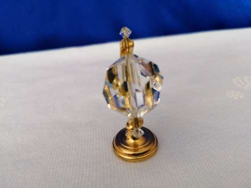 Stunning Crystal Glass Globe