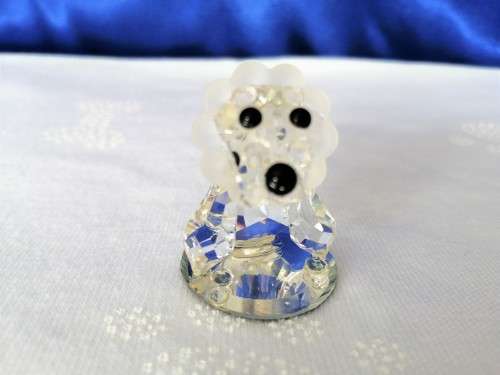 Stunning Crystal Glass Lion on Mirror