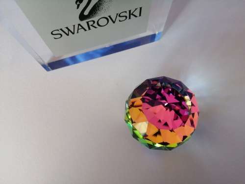 GENUINE Swarovski Crystal Stunning Medium Paperweight *