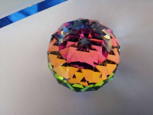 GENUINE Swarovski Crystal Stunning Medium Paperweight *