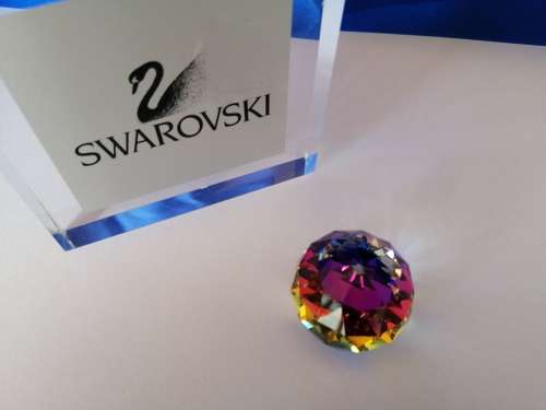 GENUINE Swarovski Crystal Stunning Small Paperweight *
