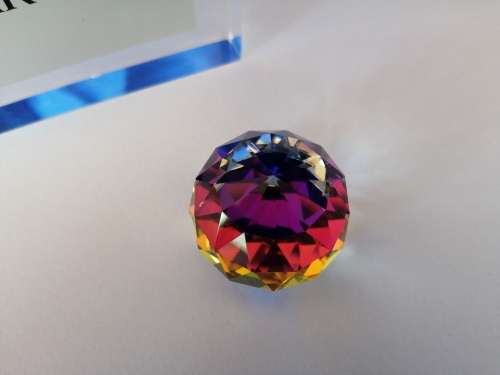 GENUINE Swarovski Crystal Stunning Small Paperweight *