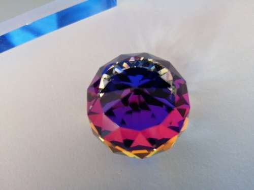 GENUINE Swarovski Crystal Stunning Small Paperweight *