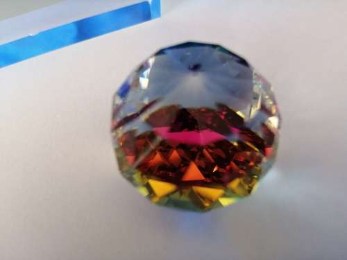 GENUINE Swarovski Crystal Stunning Small Paperweight *