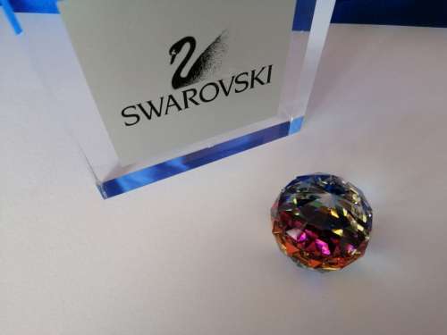 GENUINE Swarovski Crystal Stunning Small Paperweight *