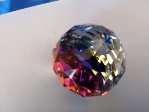 GENUINE Swarovski Crystal Stunning Small Paperweight *