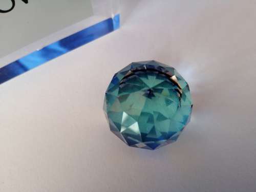 GENUINE Swarovski Crystal Stunning Small Paperweight *