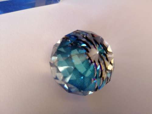 GENUINE Swarovski Crystal Stunning Small Paperweight *