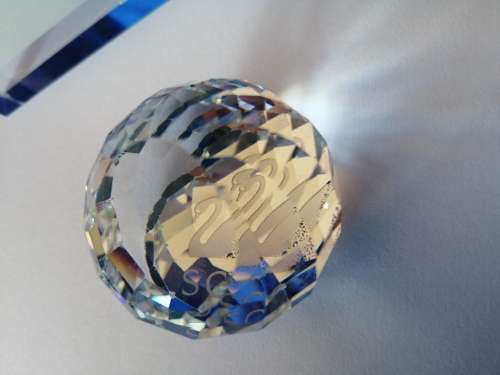 GENUINE Swarovski Crystal Stunning Medium Paperweight *