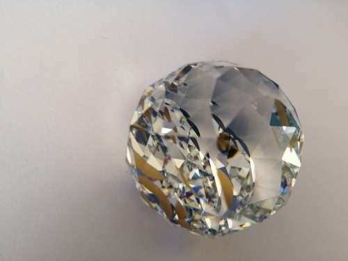 GENUINE Swarovski Crystal Stunning Medium Paperweight *