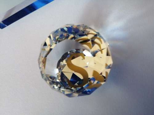 GENUINE Swarovski Crystal Stunning Medium Paperweight *