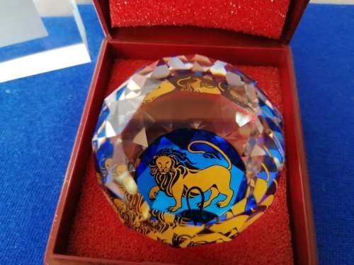 SWAROVSKI CRYSTAL STUNNING LEO LION PAPERWEIGHT