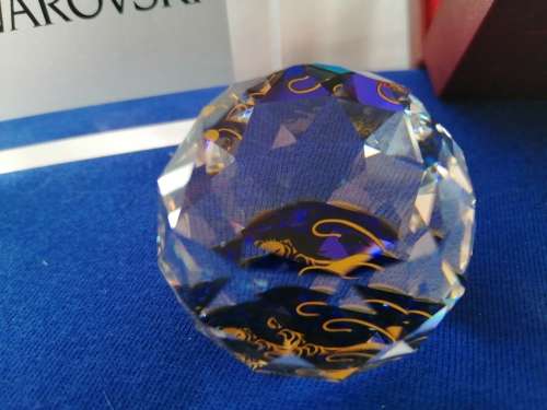 SWAROVSKI CRYSTAL STUNNING LEO LION PAPERWEIGHT
